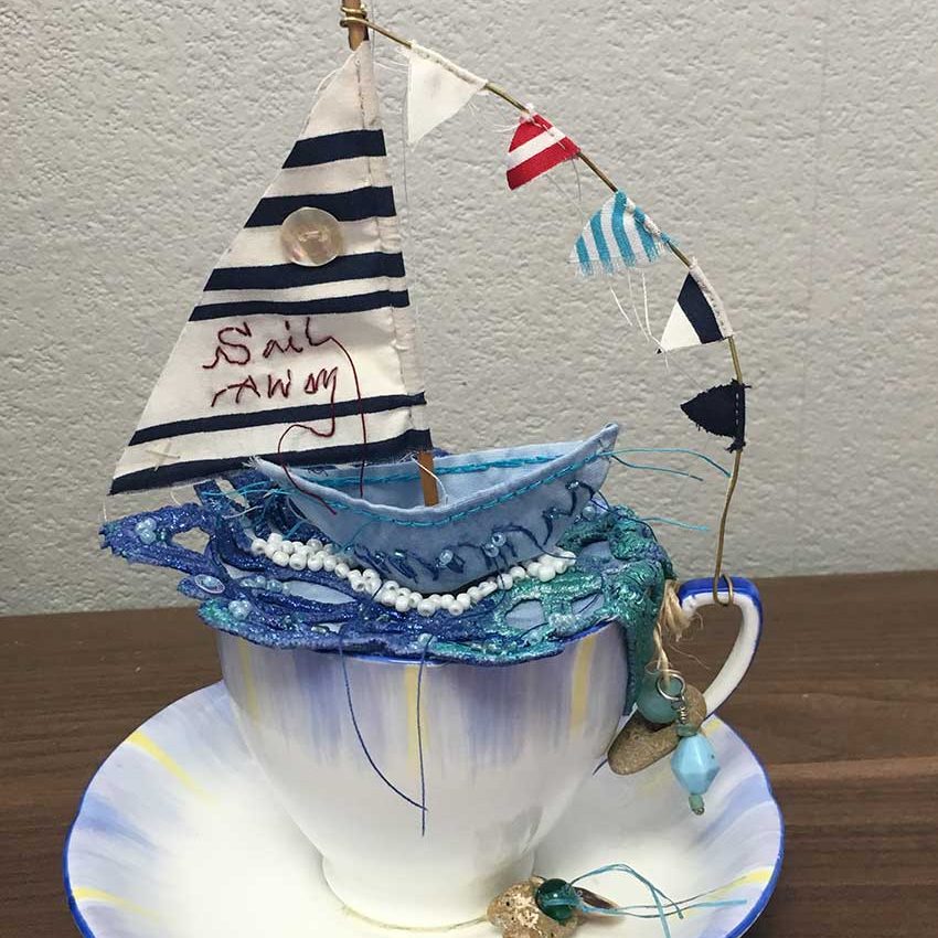 Boat-in-a-cup